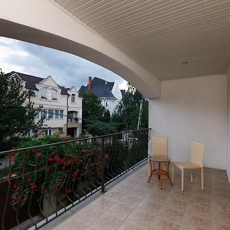 Hotel Ezio Kiszyniów Zewnętrze zdjęcie