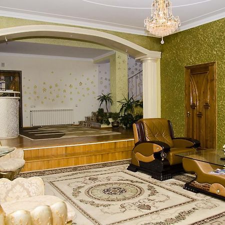 Hotel Ezio Kiszyniów Zewnętrze zdjęcie