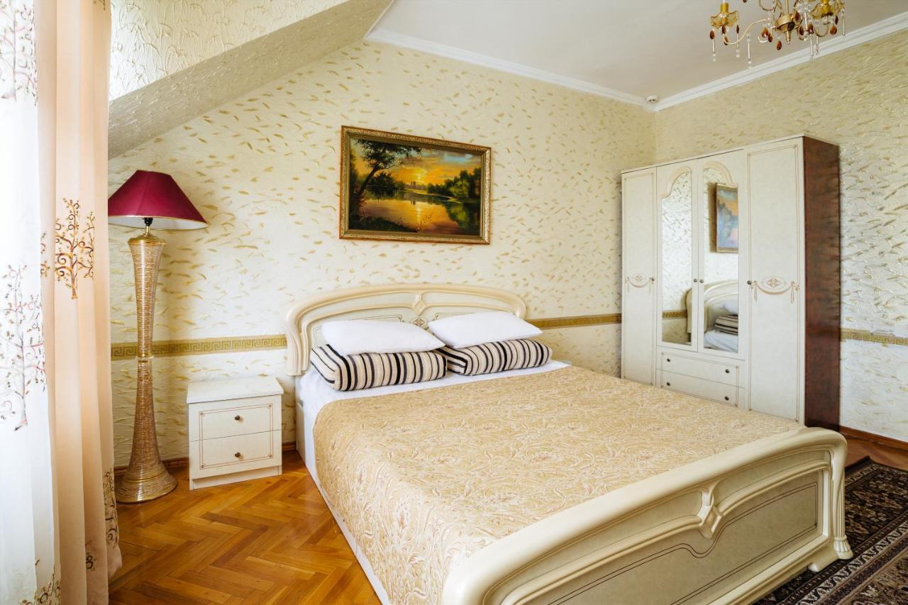 Hotel Ezio Kiszyniów Zewnętrze zdjęcie