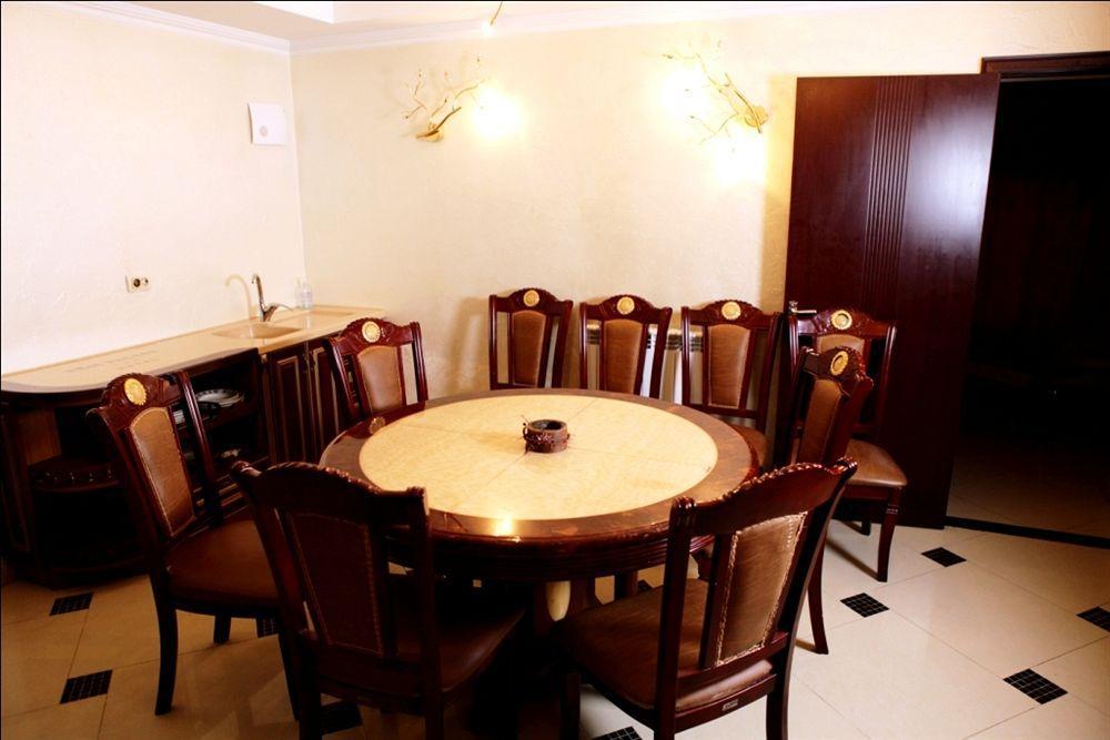 Hotel Ezio Codru Zewnętrze zdjęcie