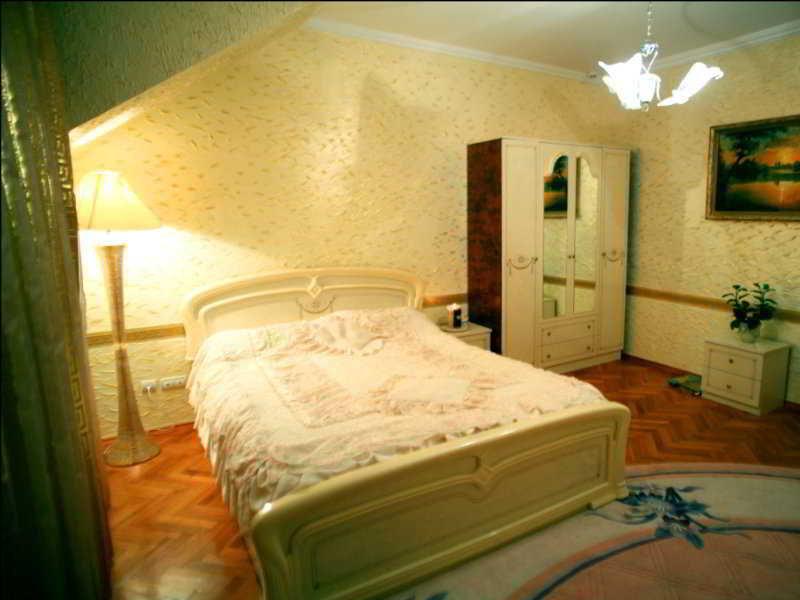 Hotel Ezio Kiszyniów Zewnętrze zdjęcie