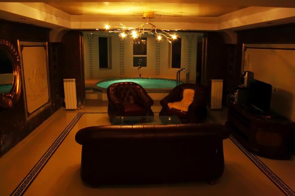 Hotel Ezio Kiszyniów Zewnętrze zdjęcie
