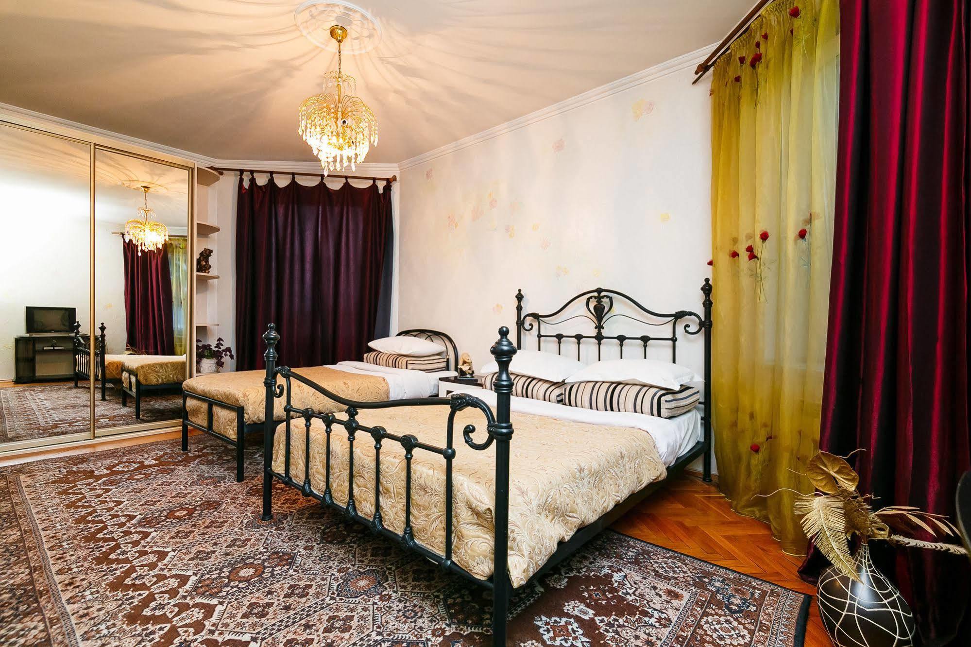 Hotel Ezio Codru Zewnętrze zdjęcie