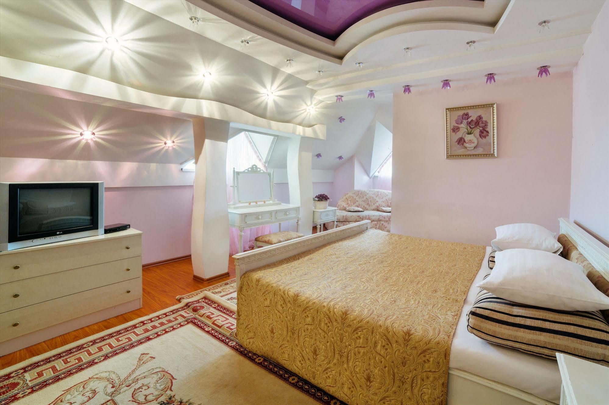 Hotel Ezio Kiszyniów Zewnętrze zdjęcie