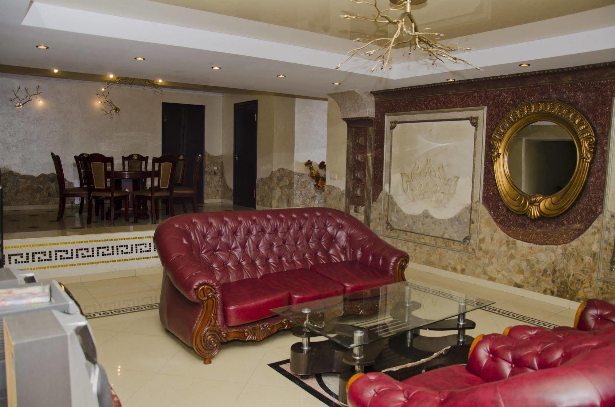 Hotel Ezio Kiszyniów Zewnętrze zdjęcie